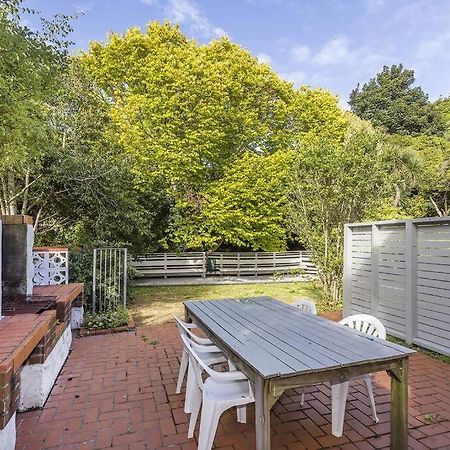 Little Nest In Ngaio Apartment Wellington Exterior photo