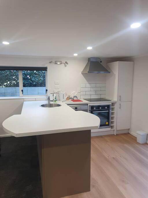Little Nest In Ngaio Apartment Wellington Exterior photo